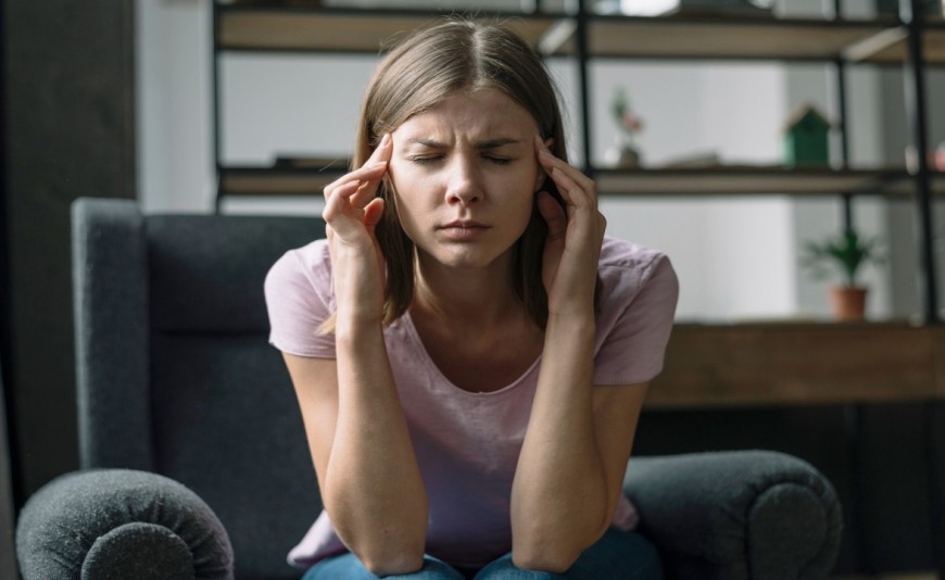 Migraine : les huiles essentielles qui vont vous soulager